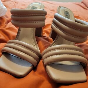 Steve Madden Beige Block Heel Sandals